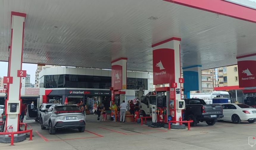 Mersin’de Alaska Petrol’den Örnek Davranış: Çocuklara Oyuncak Sürprizi!