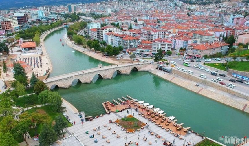 Tokat’tan 65 Yaş Üstüne Ücretsiz Kuaför Hizmeti - Gülbaharhatun ve Behzat BELMEK’te Başladı