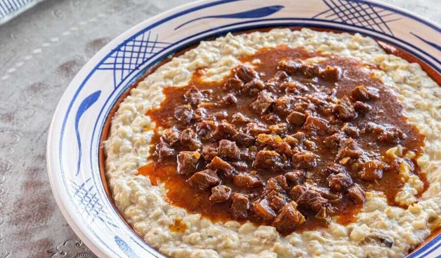 Hünkar da şaşırırdı! İsmiyle bile Osmanlı kokan yemek Yunan klasiği diye tanıtıldı… devamı haberde