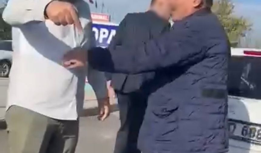 Bursa'da 'yol verme' tartışması kamerada