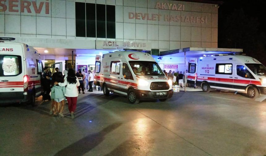 Sakarya'da hafif ticari araçlar çarpıştı: 1 ölü, 2 yaralı
