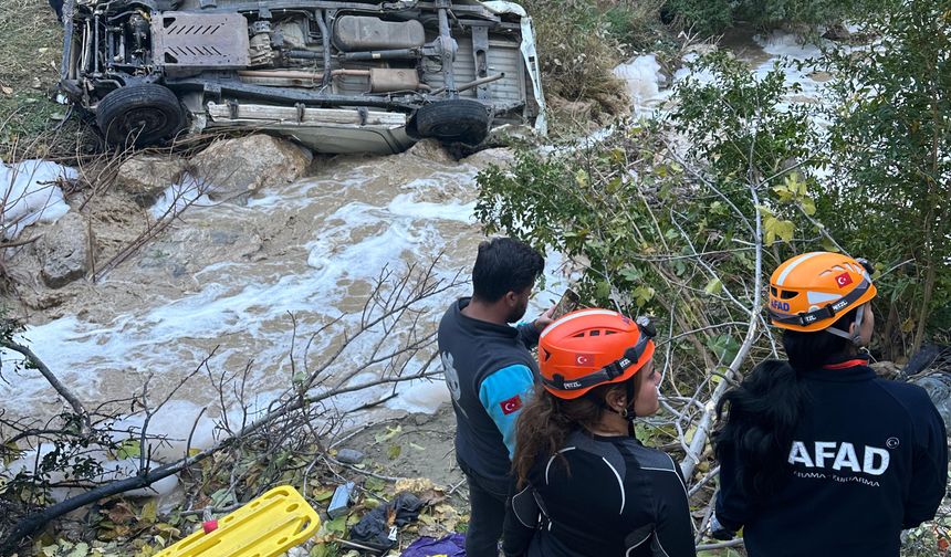 Sürücünün öldüğü kazada yaralandı, 1 gün sonra aradığı ekipler kurtardı