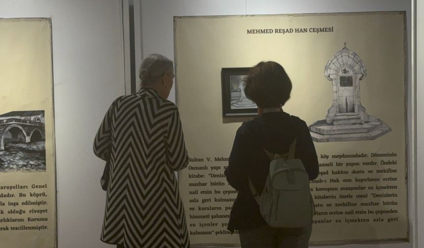 Yalova kağıdına resmedilen 26 eser, 'Yalova'nın İzinde' sergisi ile sanatseverlerle buluştu