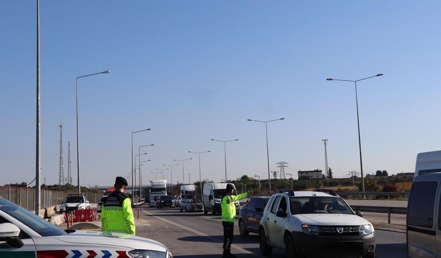 Mersin’de Otoyollarda Trafik Denetimleri Aralıksız Devam Ediyor