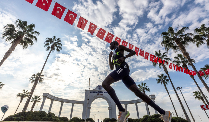 Mersin Maratonu Sokakları Coşkuyla Doldurdu: Rekorlar Yine Bu Parkurda Kırıldı