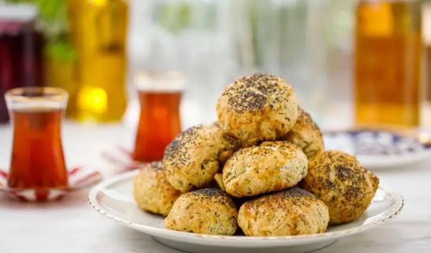 Dereotu Kokusu Fırından Taştı: Bu Poğaça Bir Tane Yetmiyor