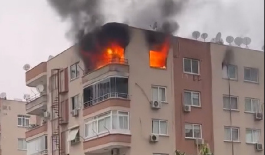 Mersin'de iki ilçede ev yangını