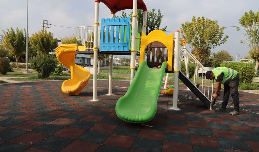 Akdeniz Belediyesi 6 parkı baştan sona yeniledi