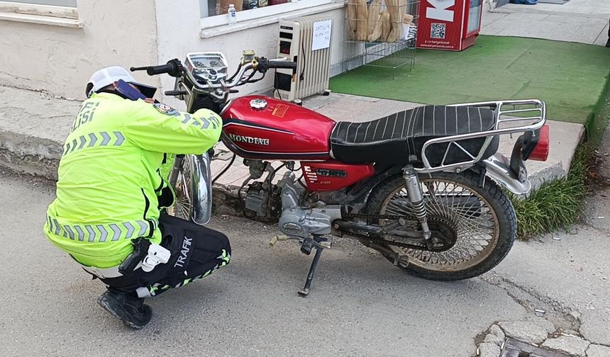 Burdur'da motosiklet kazaları: 2 yaralı
