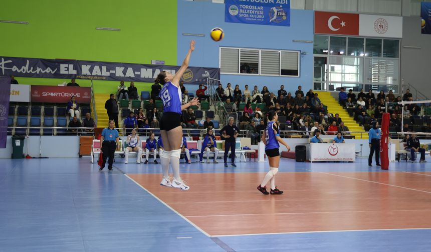 Toroslar Belediyesi Spor Kulübü'nde çifte galibiyet