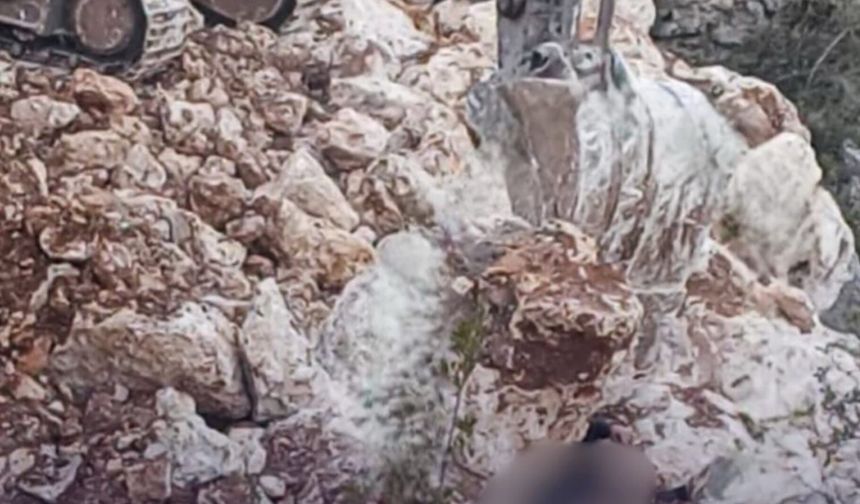 Silifke'de Kayaların altında kalıp öldü