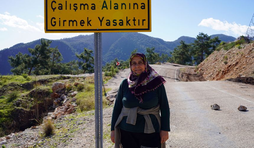 Konyaaltı- Hisarçandır yolunda heyelan