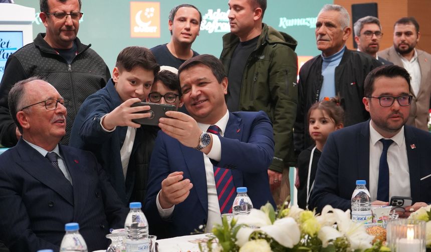 Mahmut Arıkan: Ramazan ayında masum insanların, çocukların hedef alınması insanlık adına kabul edilemez