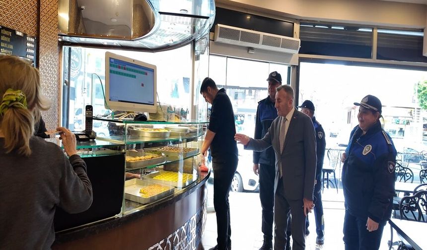 Mersin- Akdeniz'de bayram öncesi tatlı denetimi