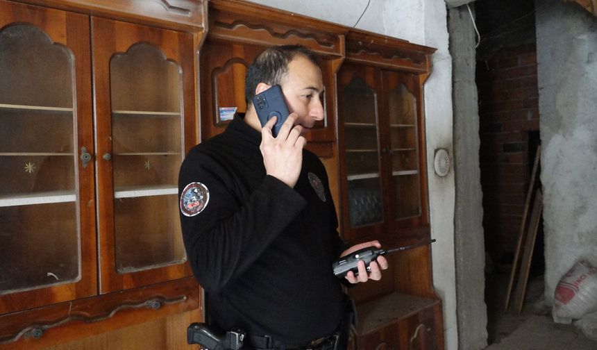 Evinin kapısını açık unutunca komşuları endişelendi