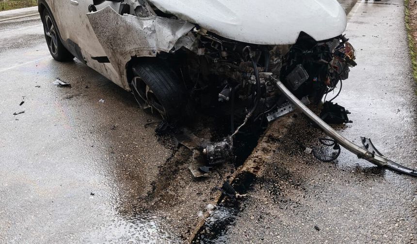 Nişanlı çift kazada can verdi