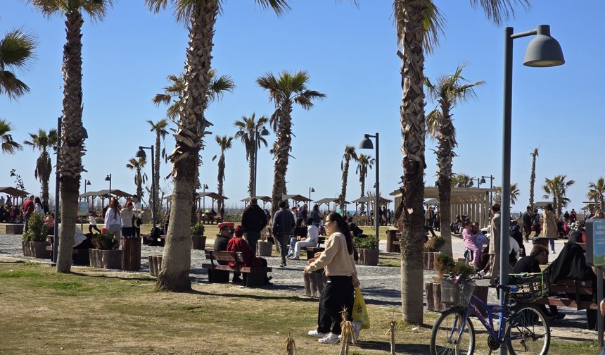 Samandağ sahilinde hafta sonu yoğunluğu