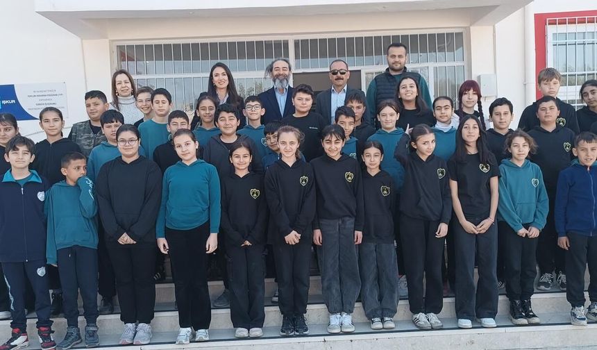 Silifkeli öğrencilere deniz altı ekosistemi anlatıldı