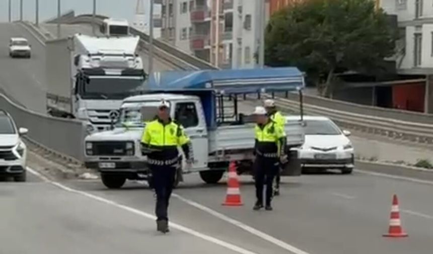 Tarsus'ta polisten kaçan sürücüye 140 bin lira ceza kesildi