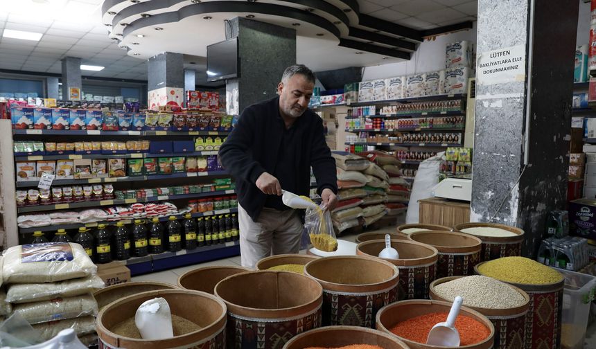 Halk kart, hem vatandaş hem esnafa destek oluyor