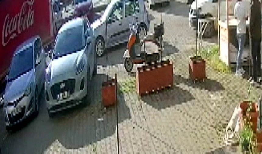 Kahramanmaraş'ta silahlı saldırı kamerada; 2 yaralı