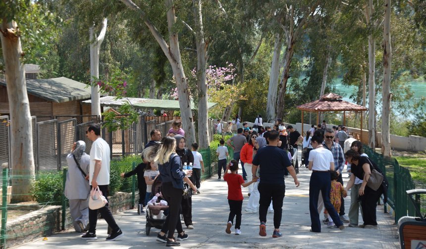 Mersin'de çocuklarla bilim, doğa ve eğlence dolu 23 Nisan