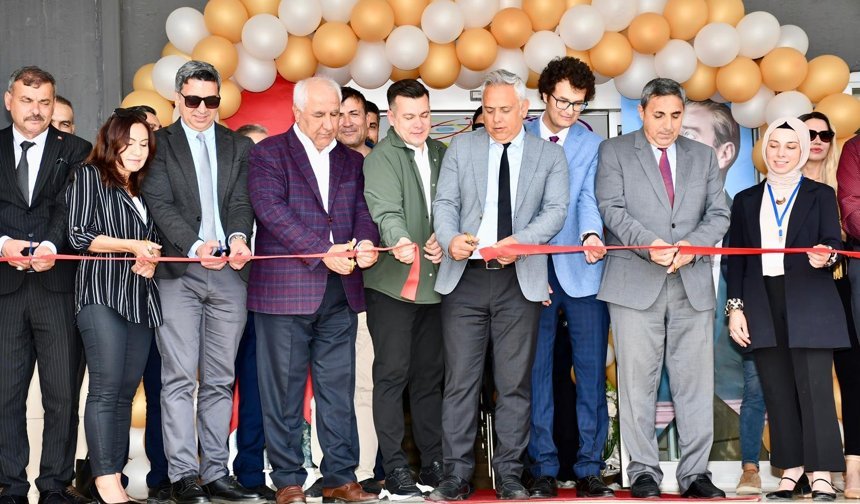 Silifke Fen Lisesi'nde TÜBİTAK 4006 Bilim Fuarı