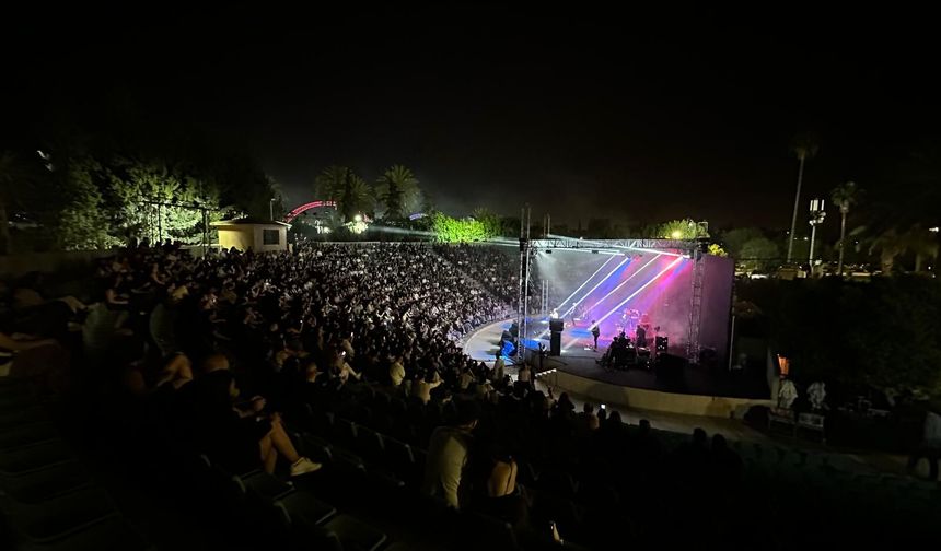 Adana'da açık hava sahnelerinde sanat ve müzik dolu sezon
