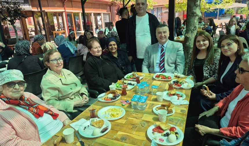 Anneler Günü Eğirdir'de kutlandı