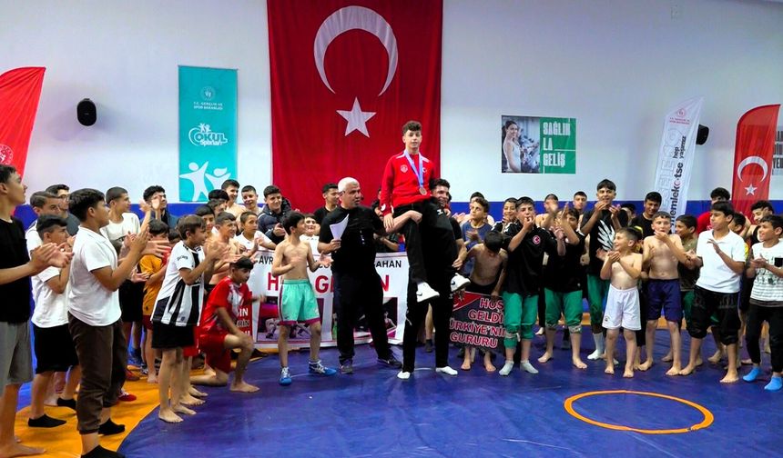 Avrupa üçüncüsü Şamil Şahan'ın hedefi dünya şampiyonluğu