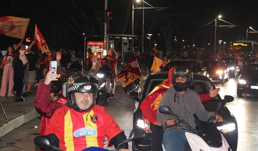 Galatasaray'ın şampiyonluğu Antalya'da coşkuyla kutlandı