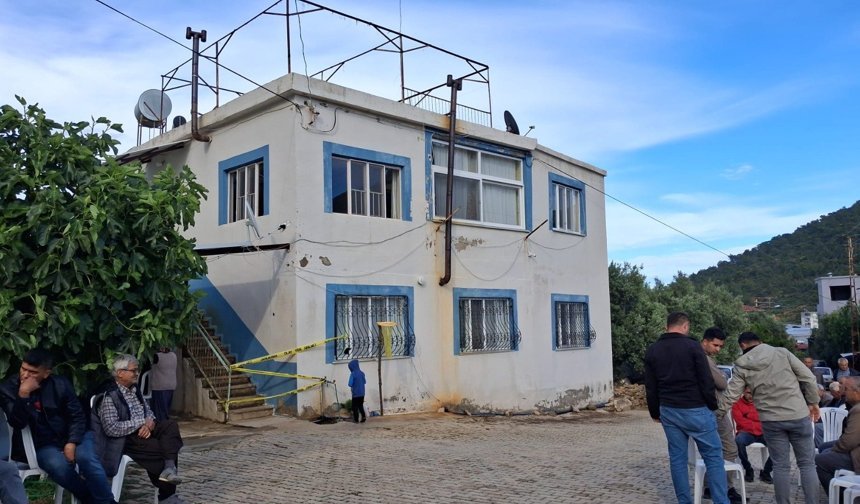 Hayatını kaybeden 2 kardeşin kaldığı odada zehir kalıntılarına rastlandı