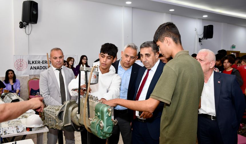 Silifke'de Eğitim ve Mesleki Tanıtım Fuarı