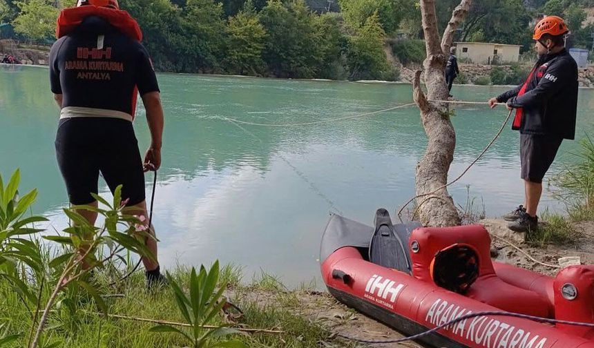 Serinlemek için girdiği çayda kayboldu, 13 gündür aranıyor