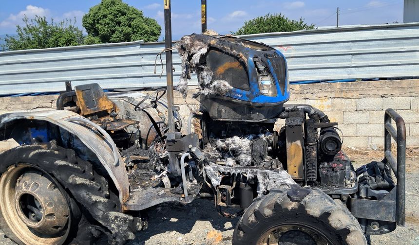 Yangın çıkan traktördeki patlama anı kamerada