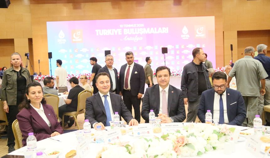Saadet Partisi ve DEVA Partisi'nin 'Türkiye Buluşmaları' Antalya'da
