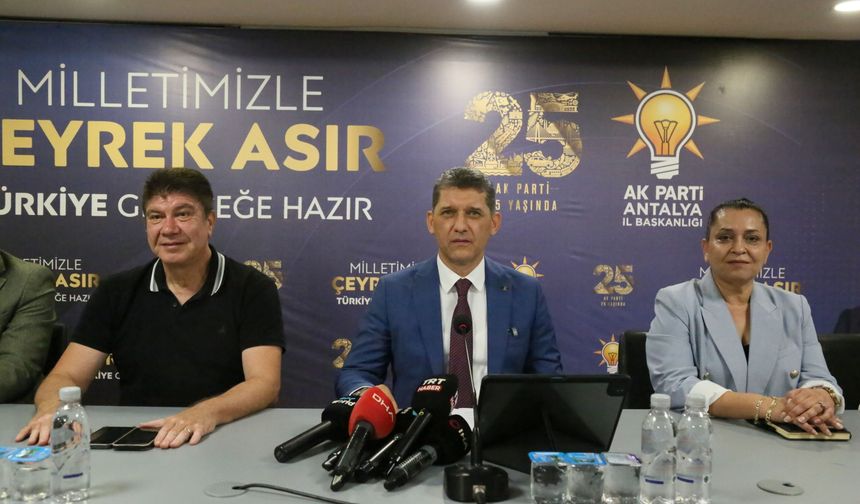 AK Parti'de 25'inci yıl coşkusu