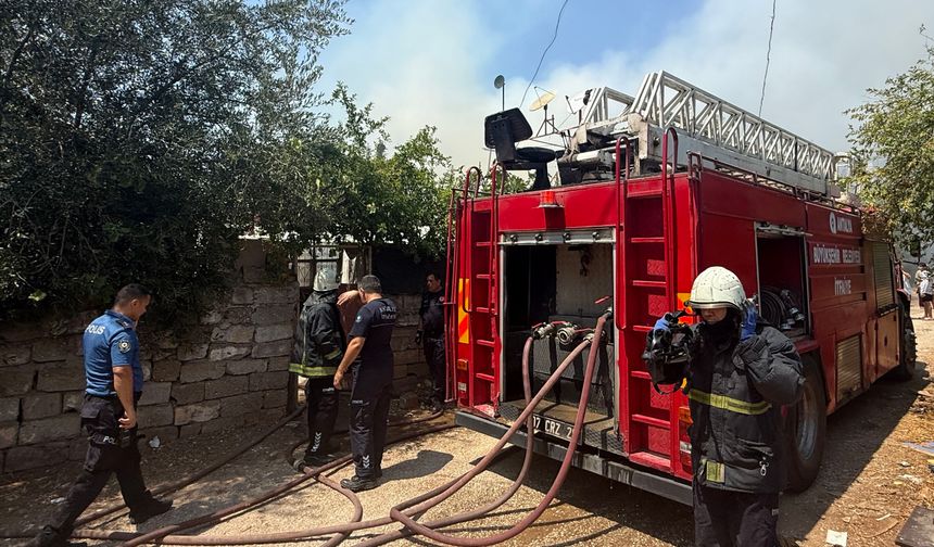 Gecekondu yangında kullanılamaz hale geldi