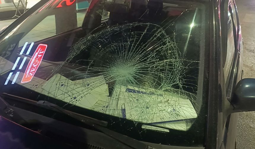 Otomobilin çarptığı yaya yaralandı