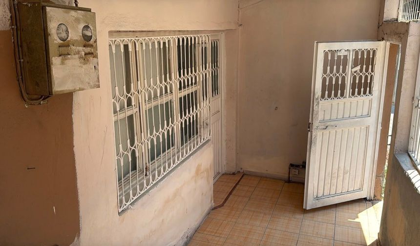 Tehdit edip, kefen gönderdiği eski eşini 8 yerinden bıçakladı (2)