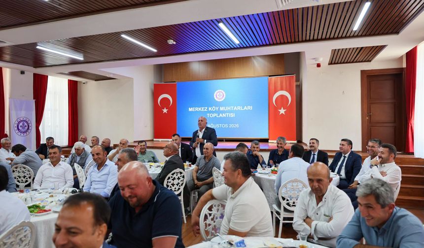 Vali Bilgihan muhtarları dinledi