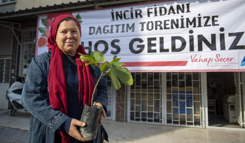 Toplumlarin Kalkinmasini Sağlayan Kahramanlar Kadin Çi̇ftçi̇ler (3)