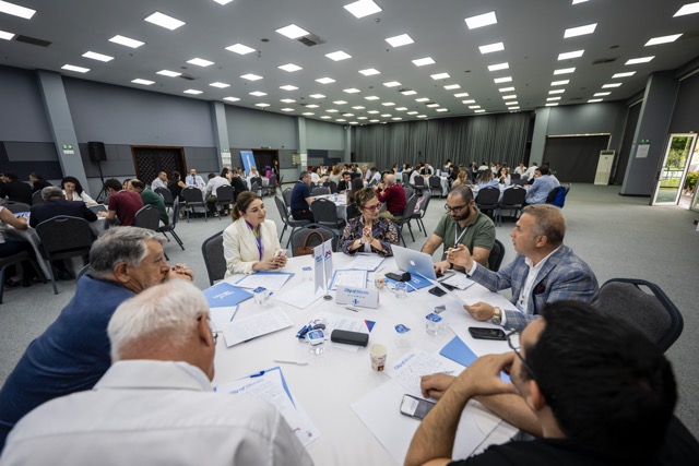 Orta Mersi̇n’i̇n Uluslararasilaşmasi Yolunda Büyükşehi̇r’den Önemli̇ Bi̇r Adim (7)