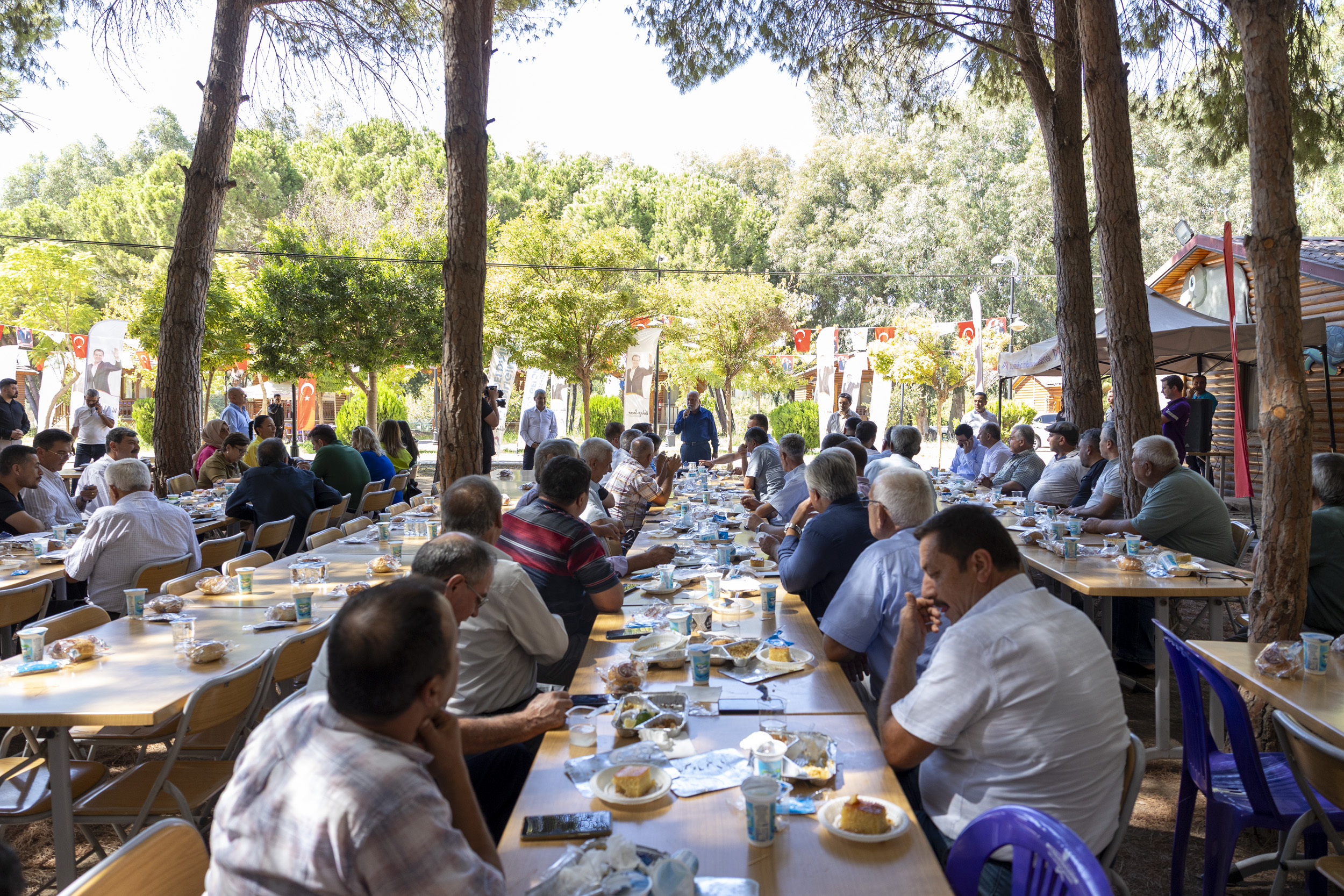 Büyükşehi̇r Beledi̇yesi̇ Toroslar’daki̇ Muhtarlari Bi̇r Araya Geti̇rdi̇ (5)