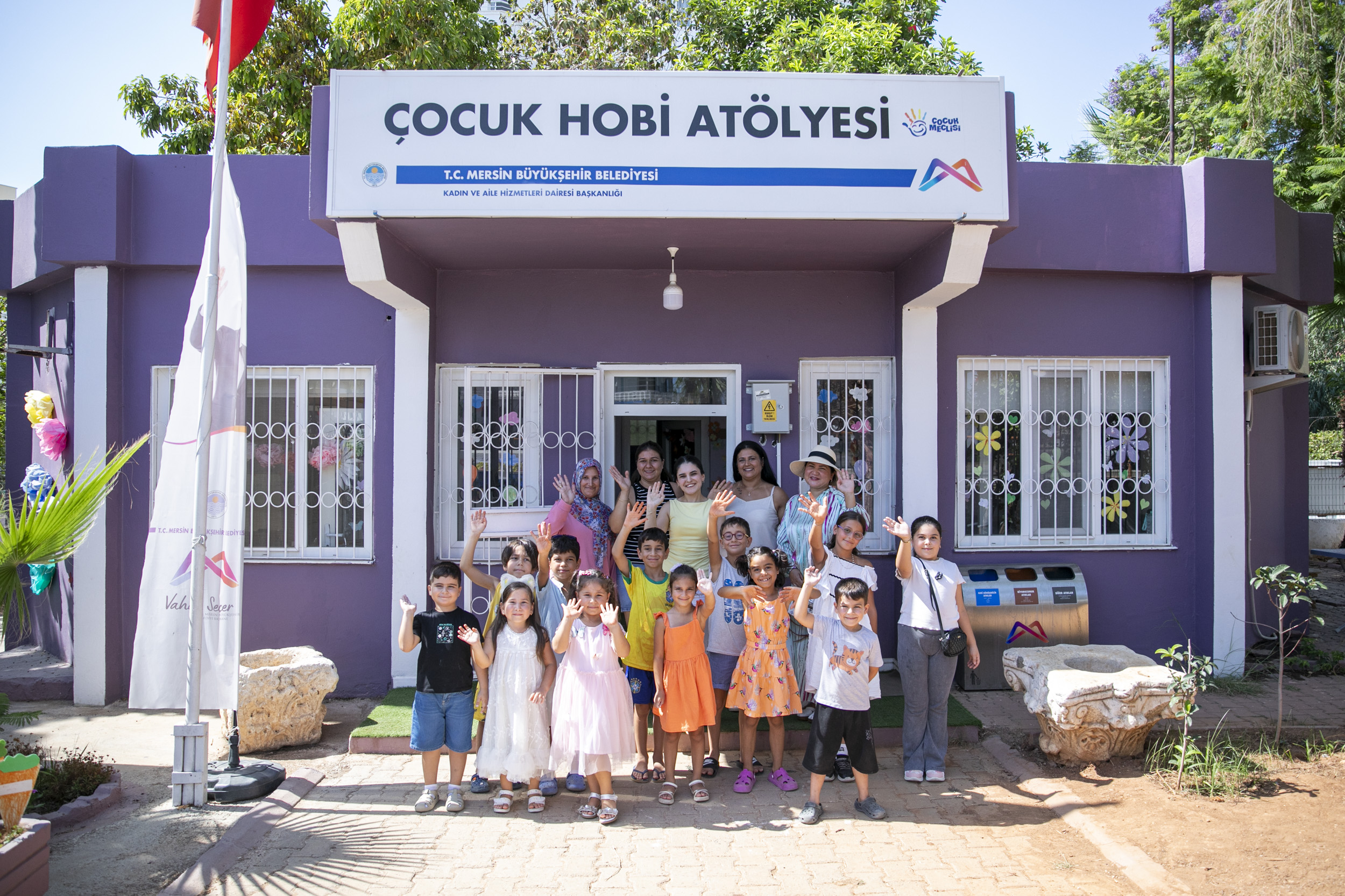 Büyükşehi̇r’i̇n Si̇li̇fke’de Açtiği ‘Atakent Çocuk Hobi̇ Atölyesi̇’ Hem Çocuklarin Hem Veli̇leri̇n Yeni̇ Gözdesi̇ (6)
