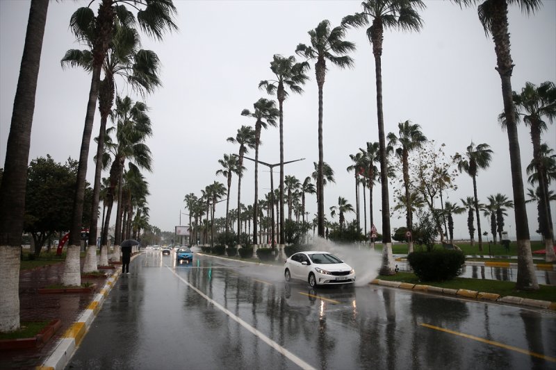 Mersin Hava Durumu Saganak Yagmur Firtina 006