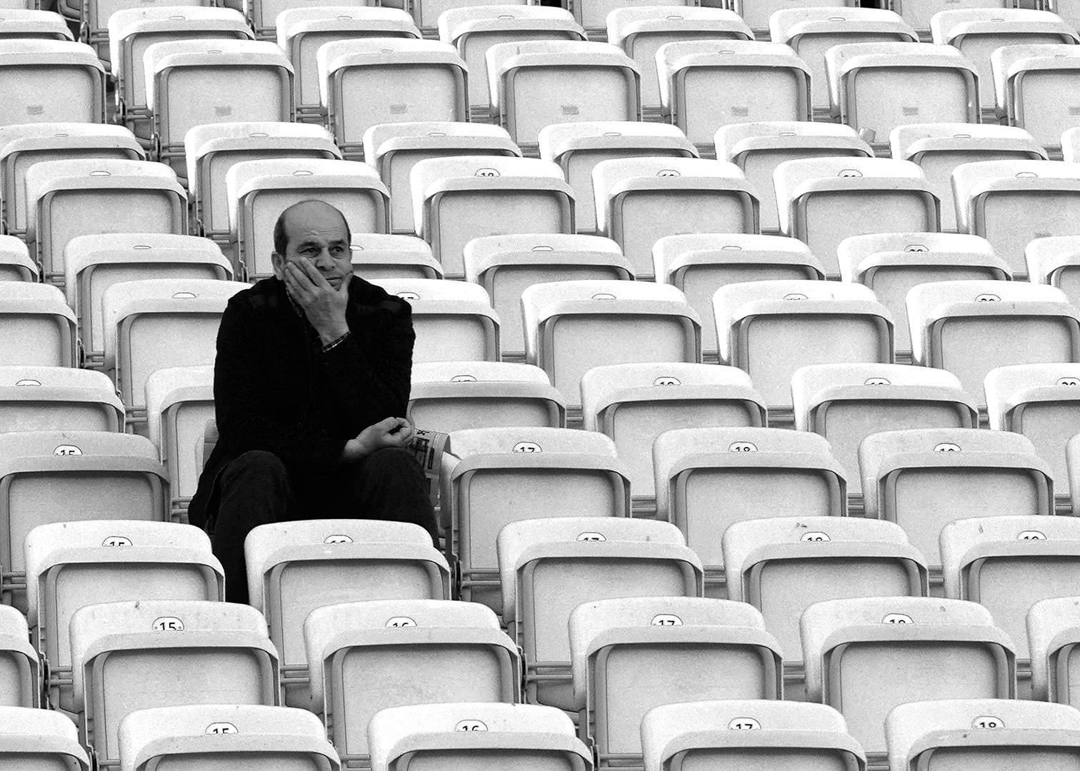 588072221 2688587091473993 3699998027253085806 N