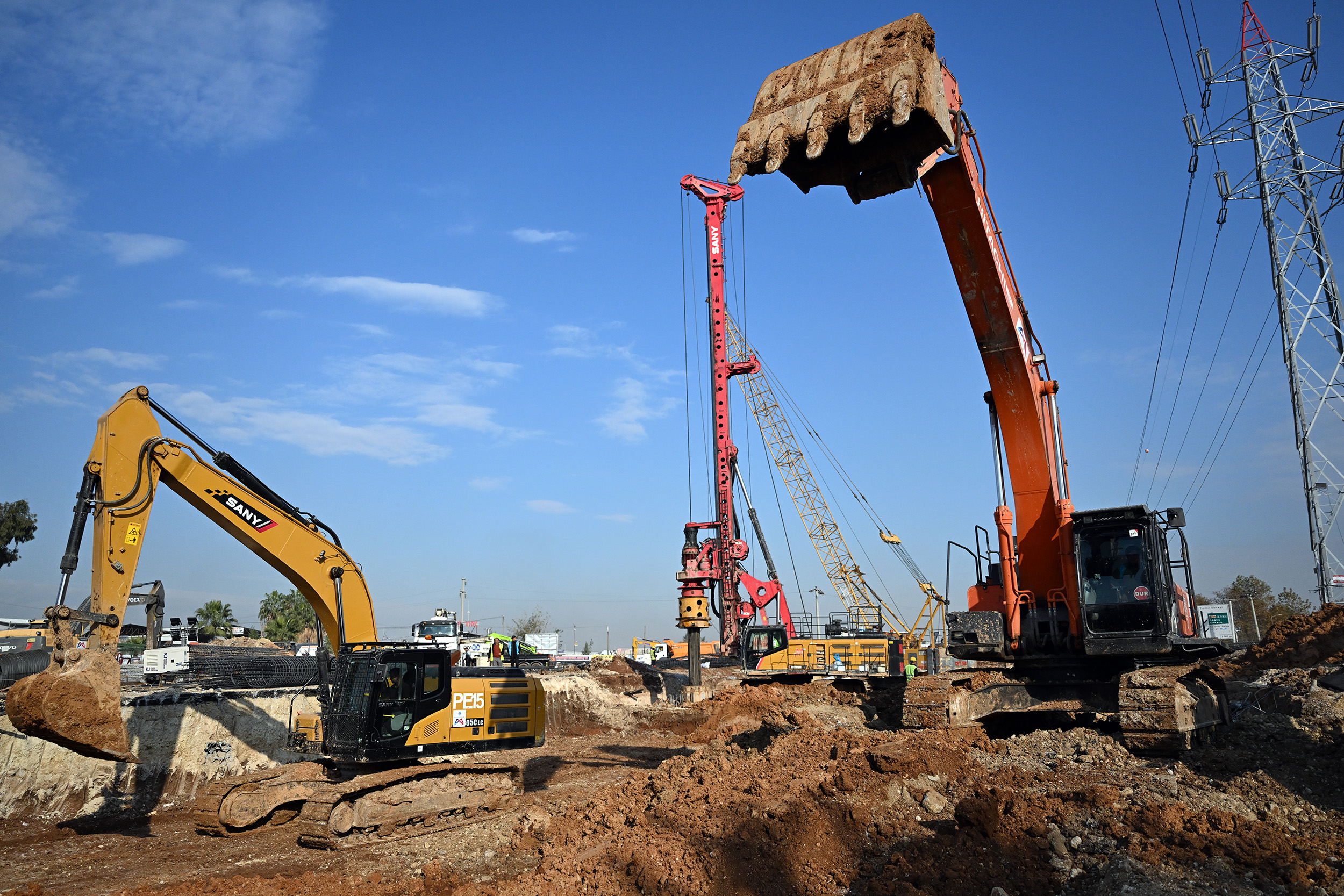 Mersi̇n Trafi̇ği̇ne Nefes Aldiracak Projede Çalişmalar Hizla Devam Edi̇yor (3)