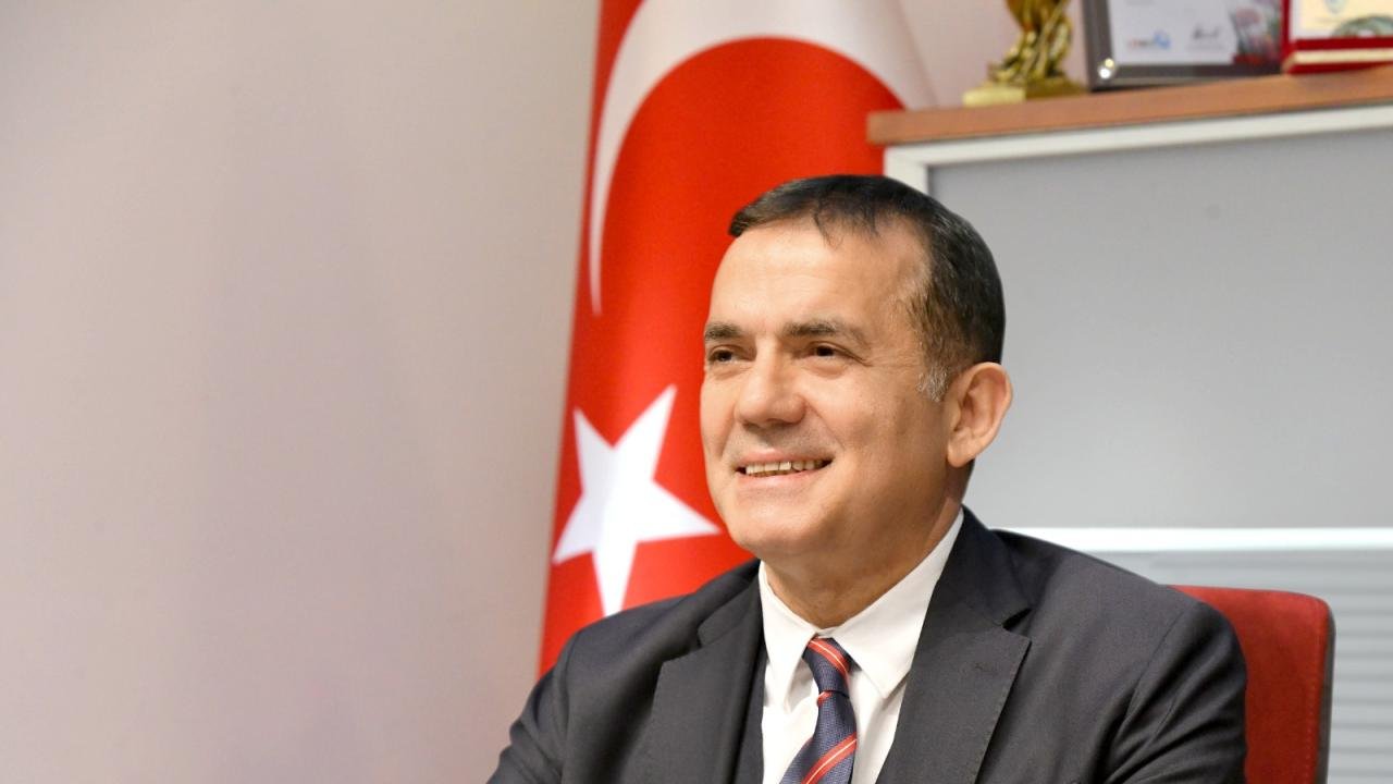 Başkan Abdullah Özyiğit, Vatandaşların Yeni Yılını Kutladı