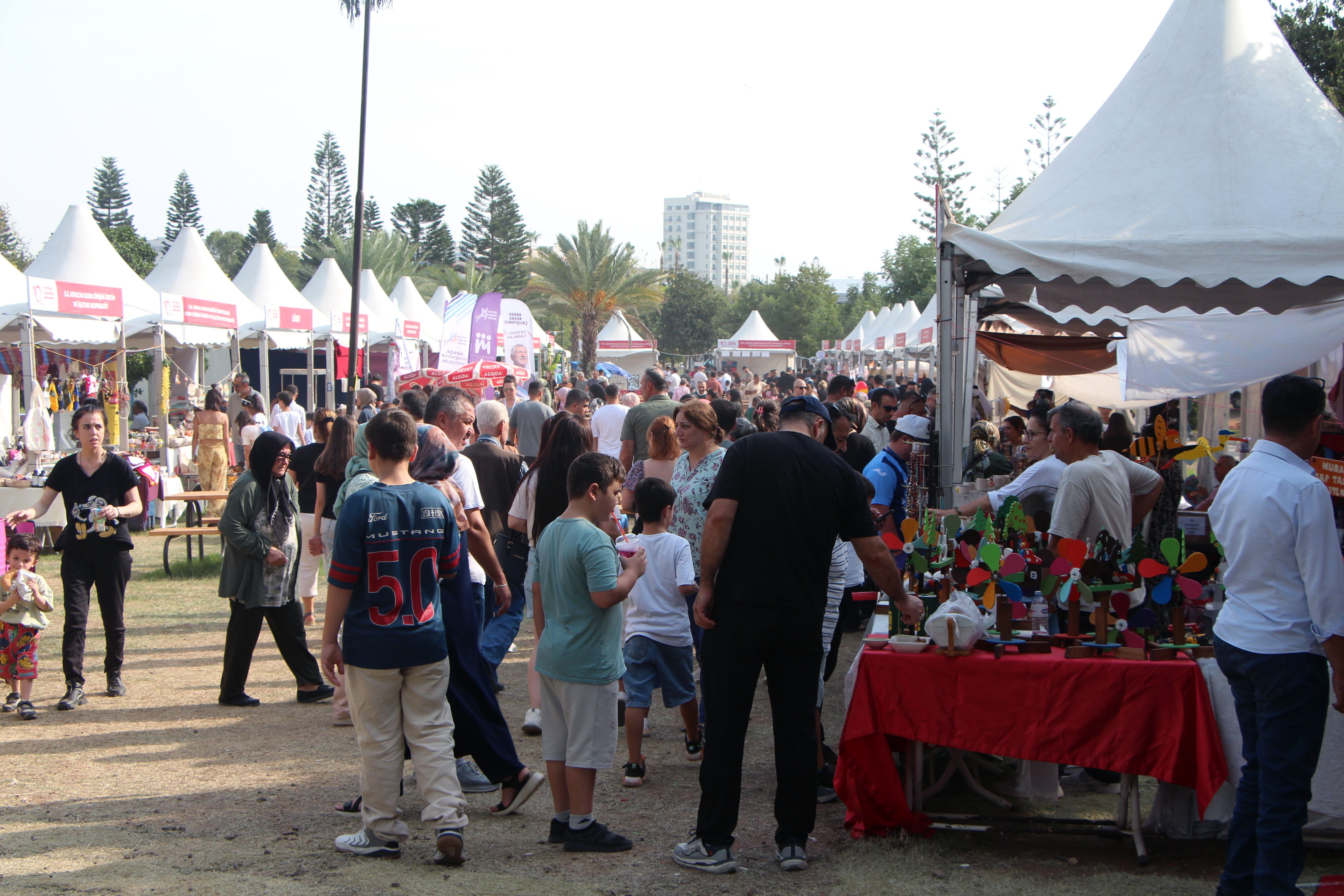 Adana Lezzet Festivali'ne son gününde yoğun ilgi